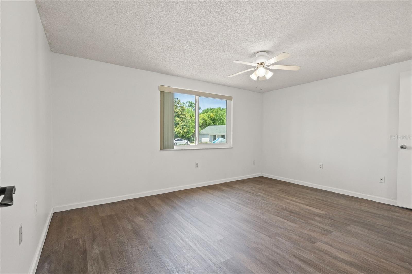 BEACON WOODS VILLAGE - Residential