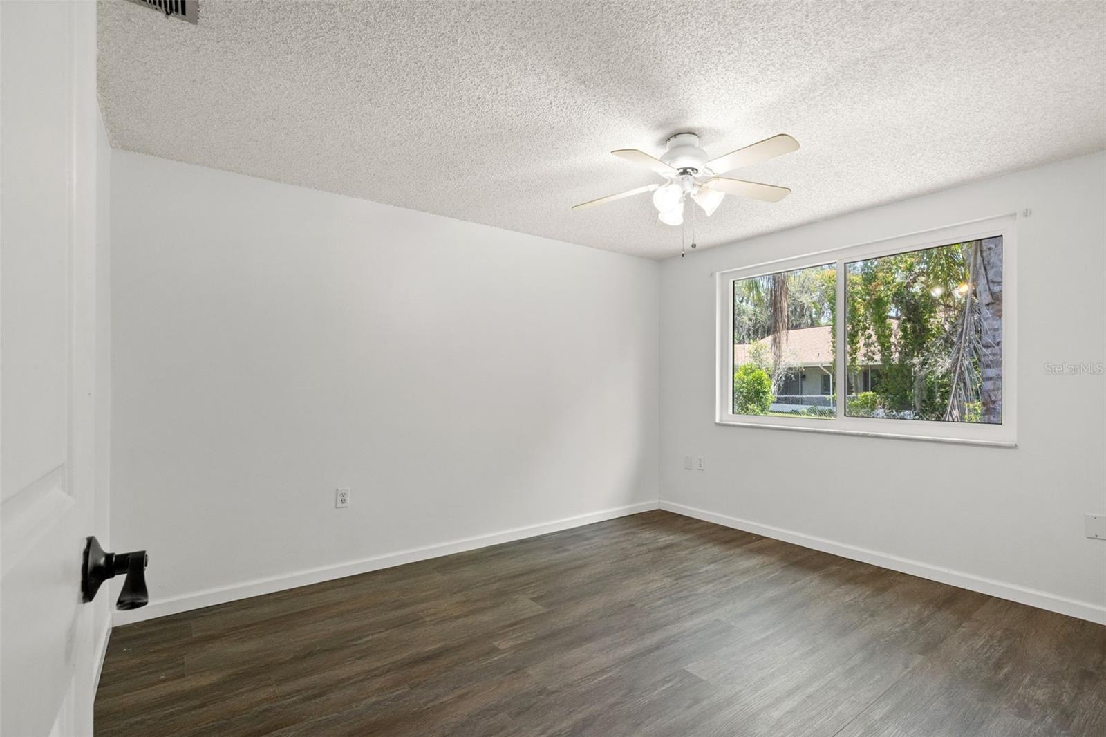 BEACON WOODS VILLAGE - Residential