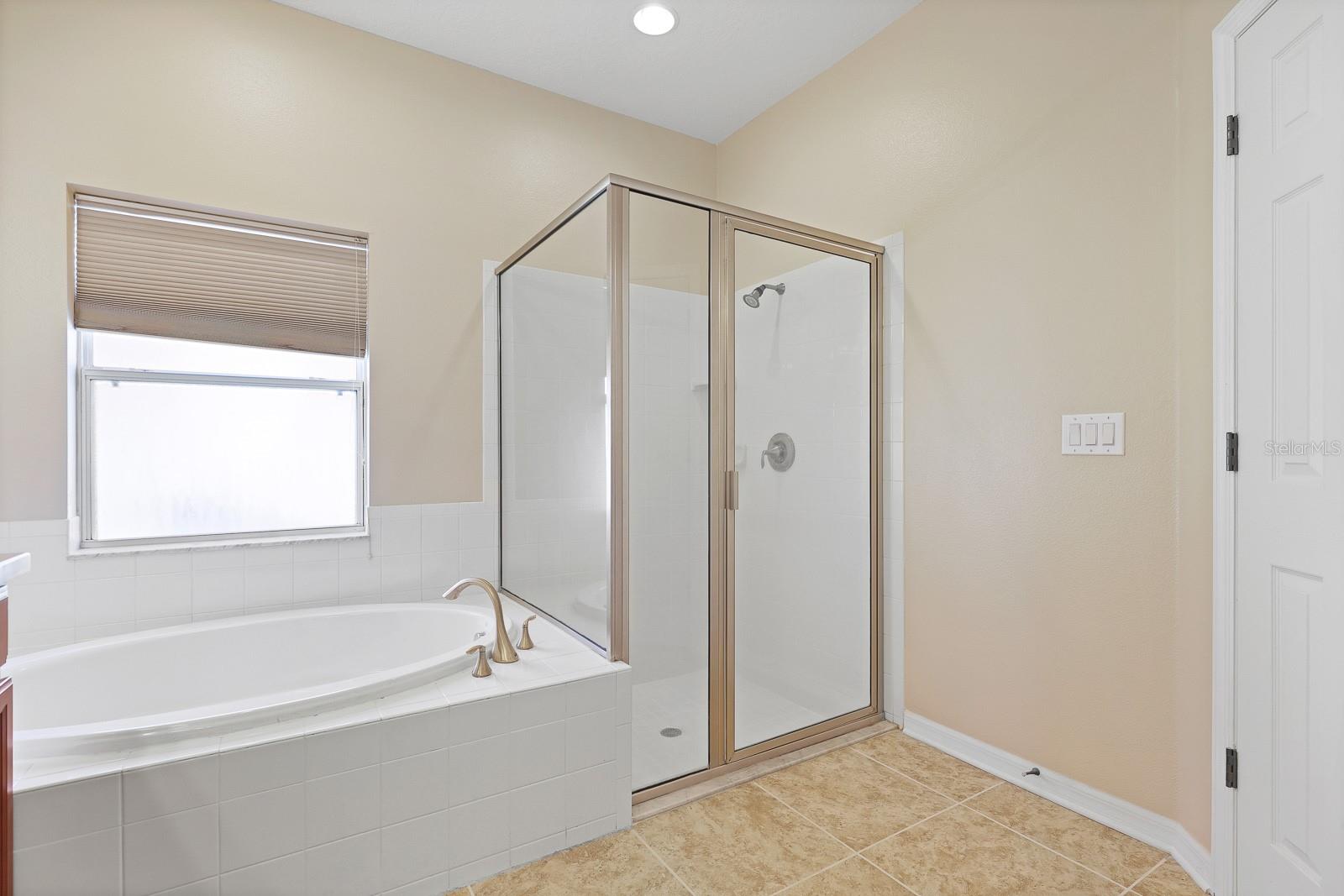 BAHIA LAKES PH 2 - Residential