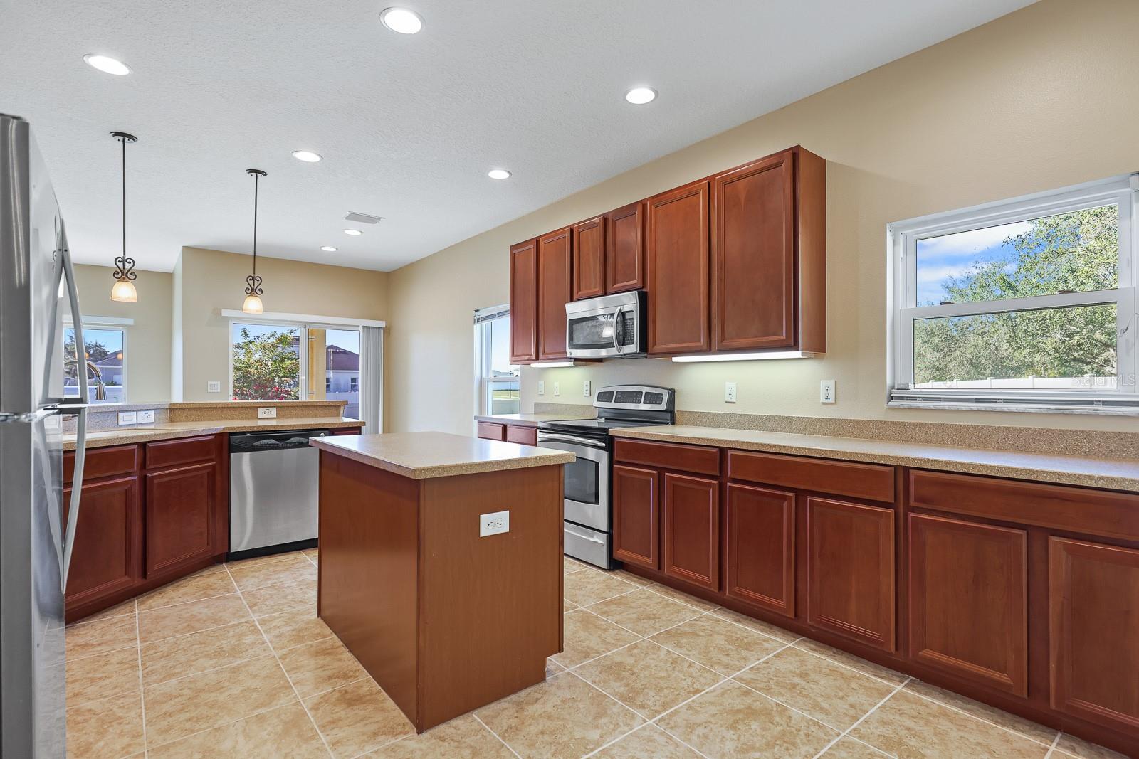 BAHIA LAKES PH 2 - Residential