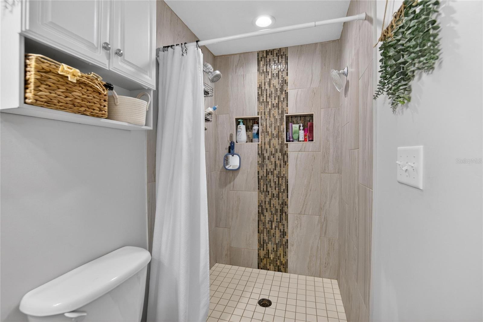 WESTGATE MANOR 1ST ADD BLK 3, LOT 21 - Residential