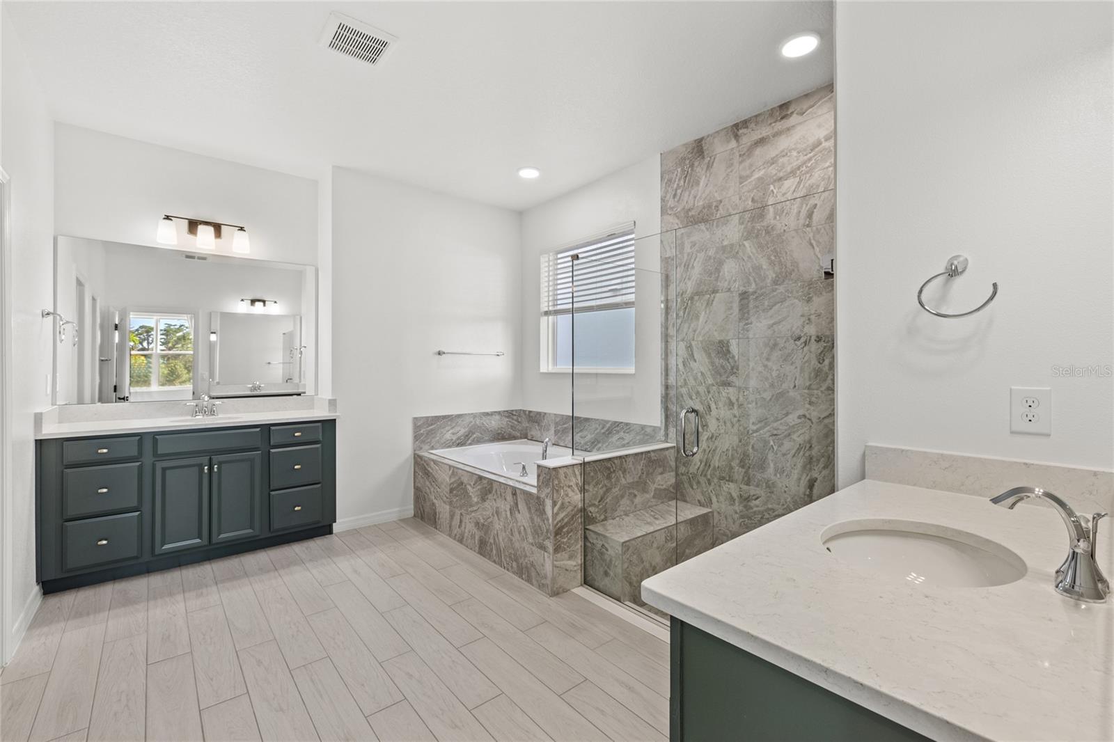 ENCORE/OVATION PH 4B - Residential