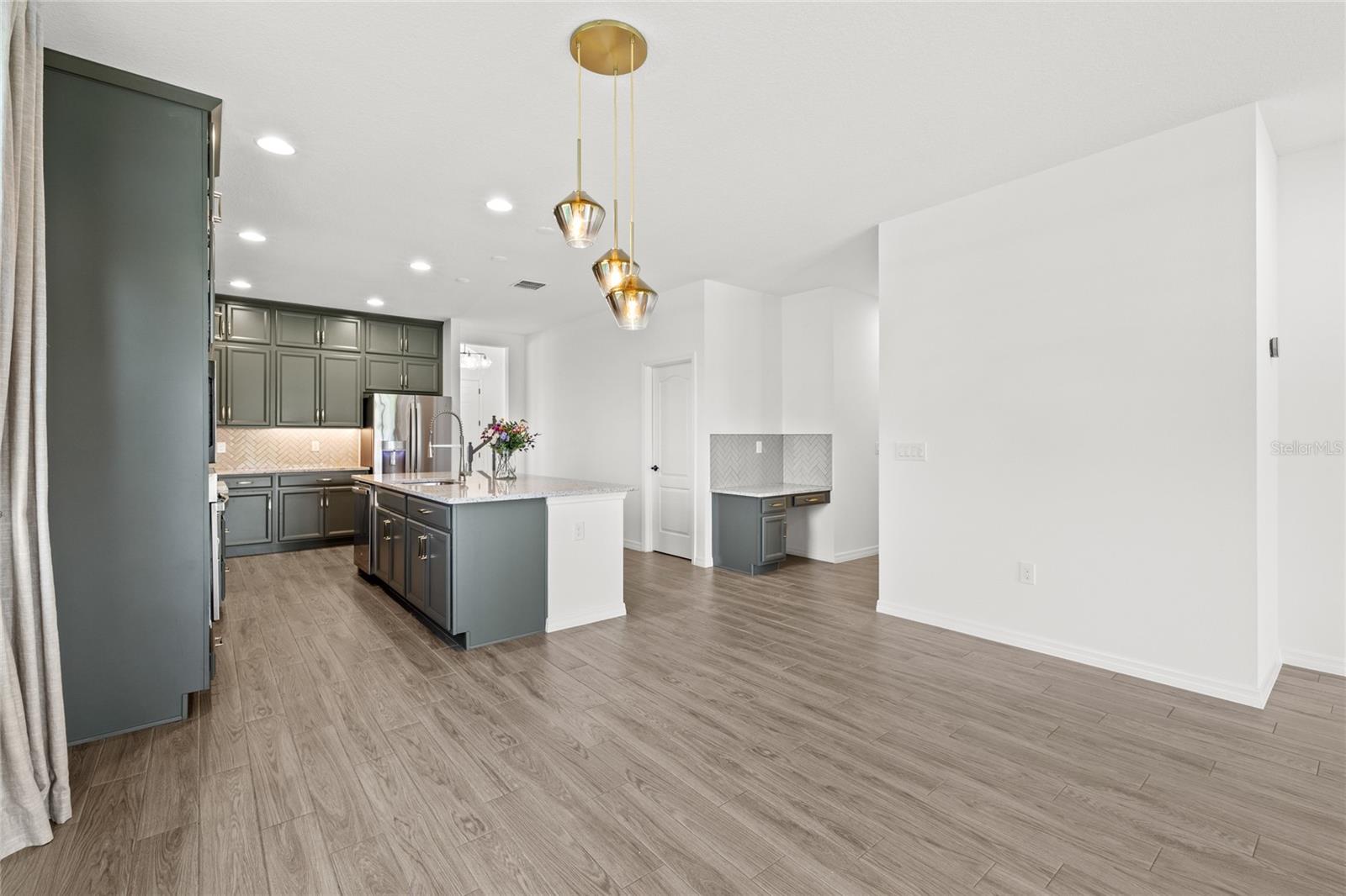 ENCORE/OVATION PH 4B - Residential
