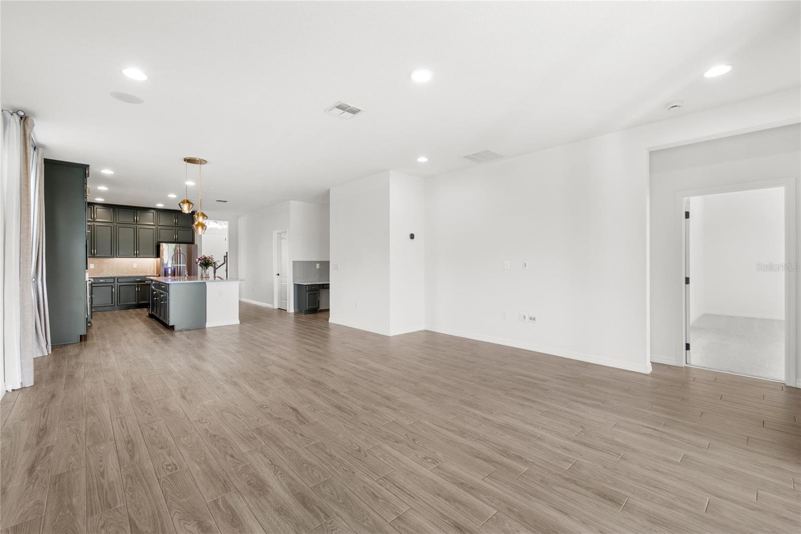 ENCORE/OVATION PH 4B - Residential