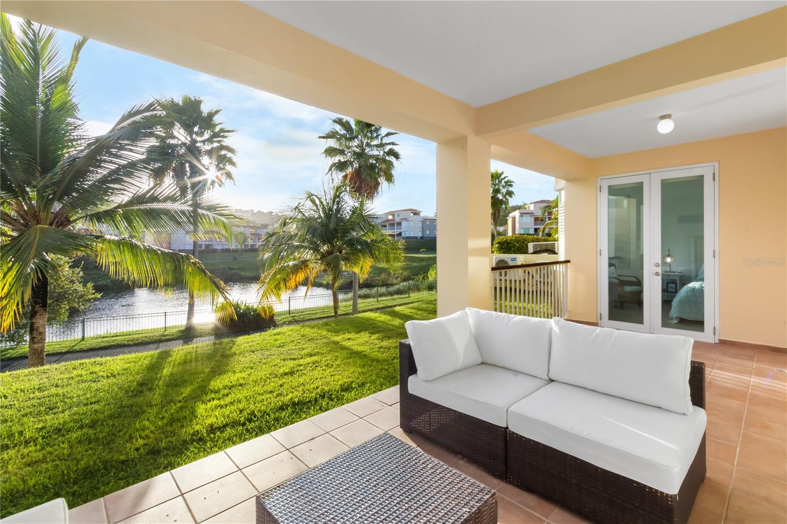 HARBOUR LAKES - Residential