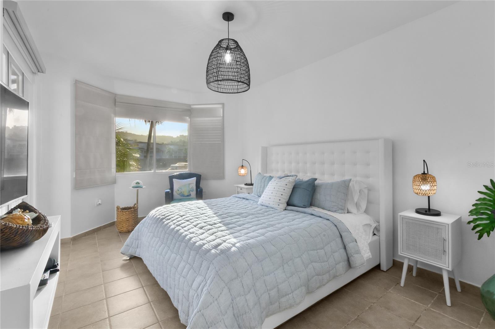 HARBOUR LAKES - Residential