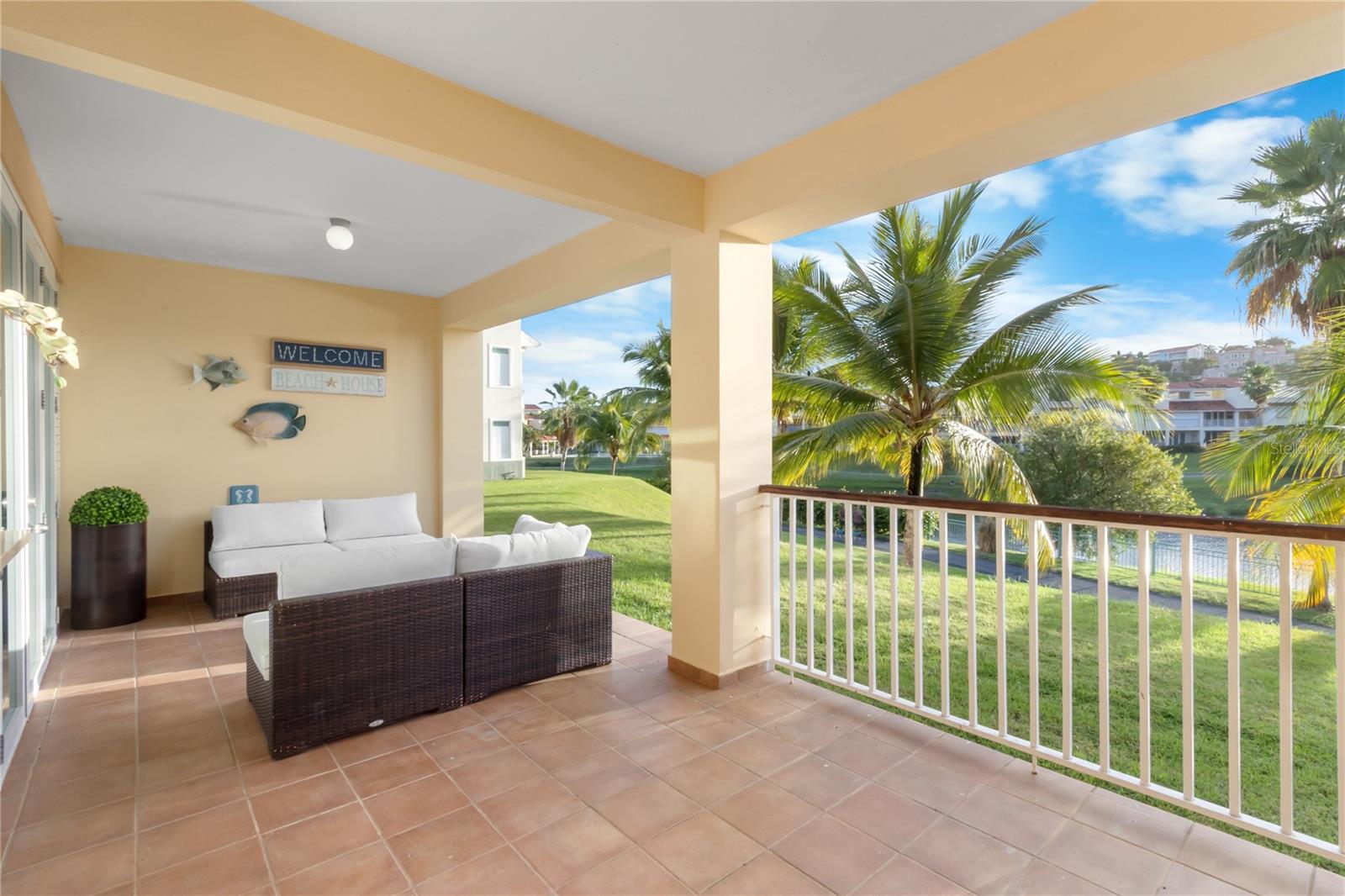 HARBOUR LAKES - Residential