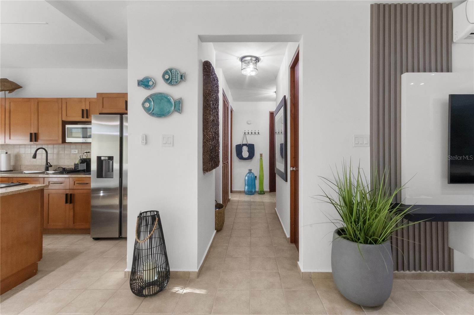 HARBOUR LAKES - Residential