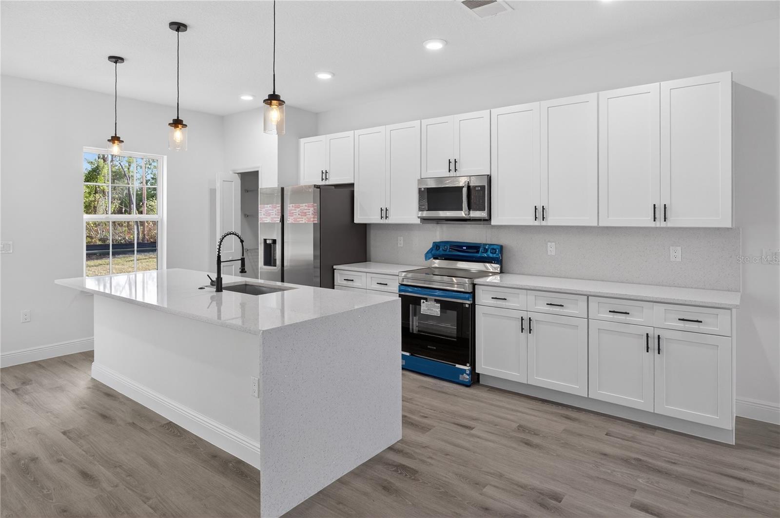 CITRUS SPGS UNIT 09 - Residential Lease