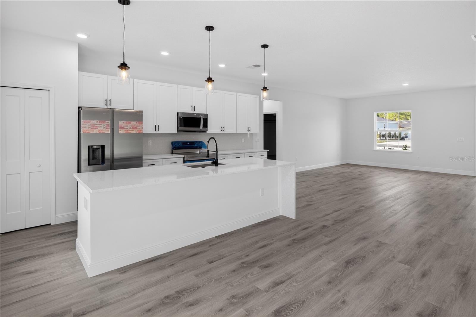 CITRUS SPGS UNIT 09 - Residential Lease