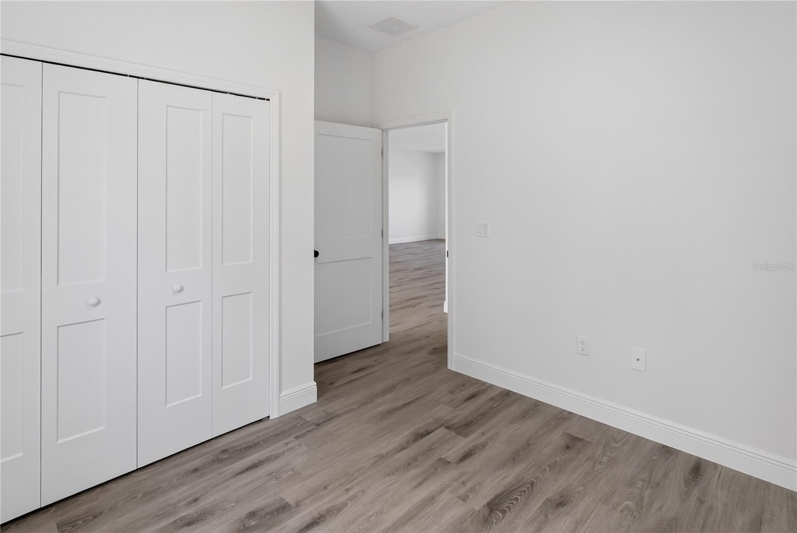 CITRUS SPGS UNIT 09 - Residential Lease