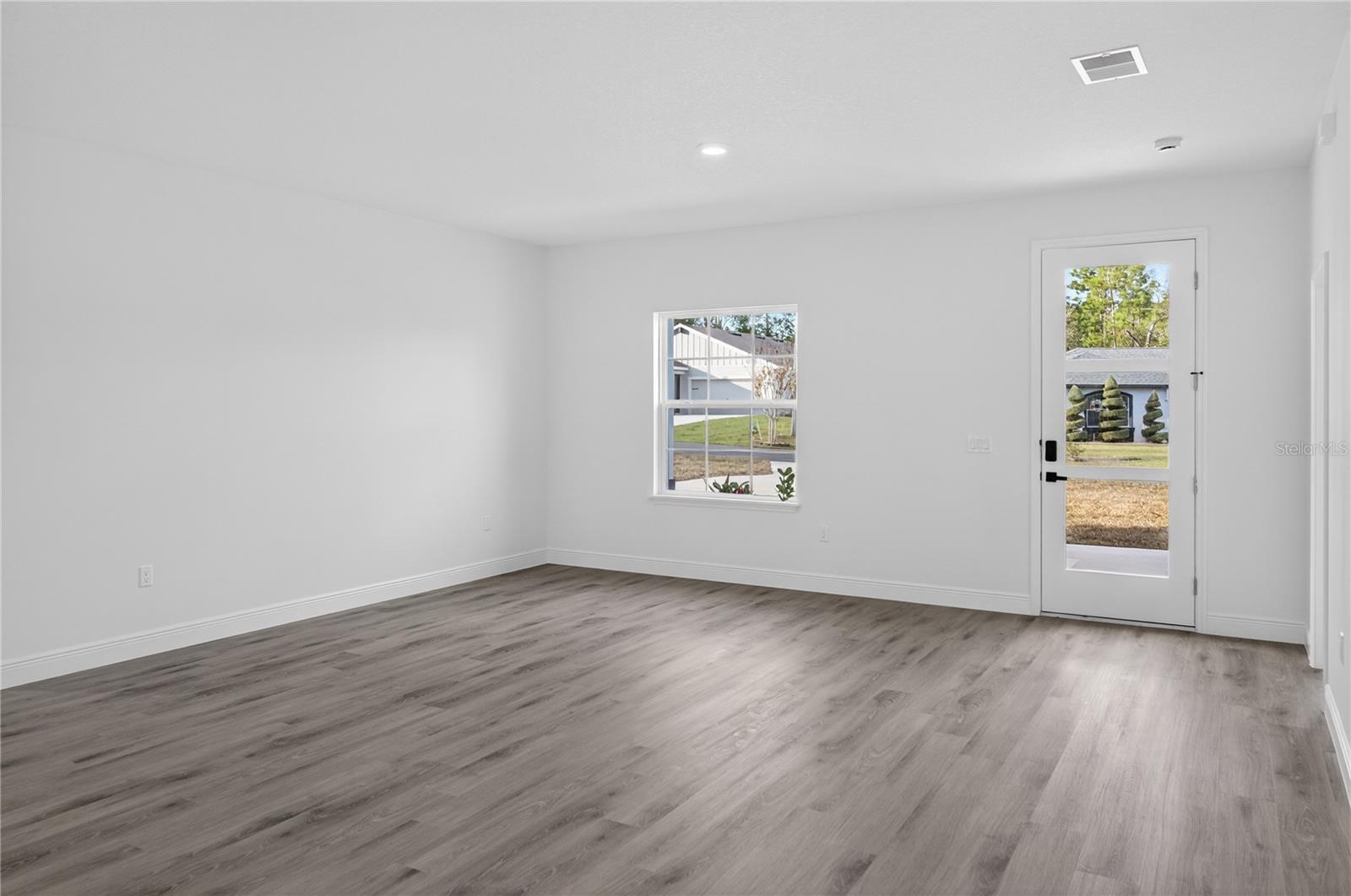 CITRUS SPGS UNIT 09 - Residential Lease