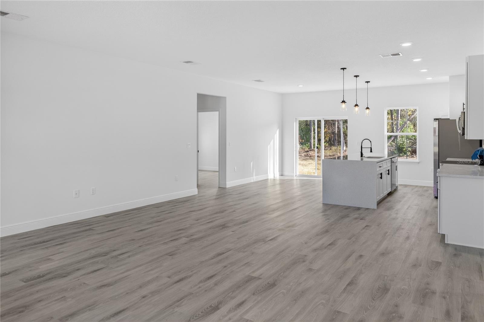 CITRUS SPGS UNIT 09 - Residential Lease