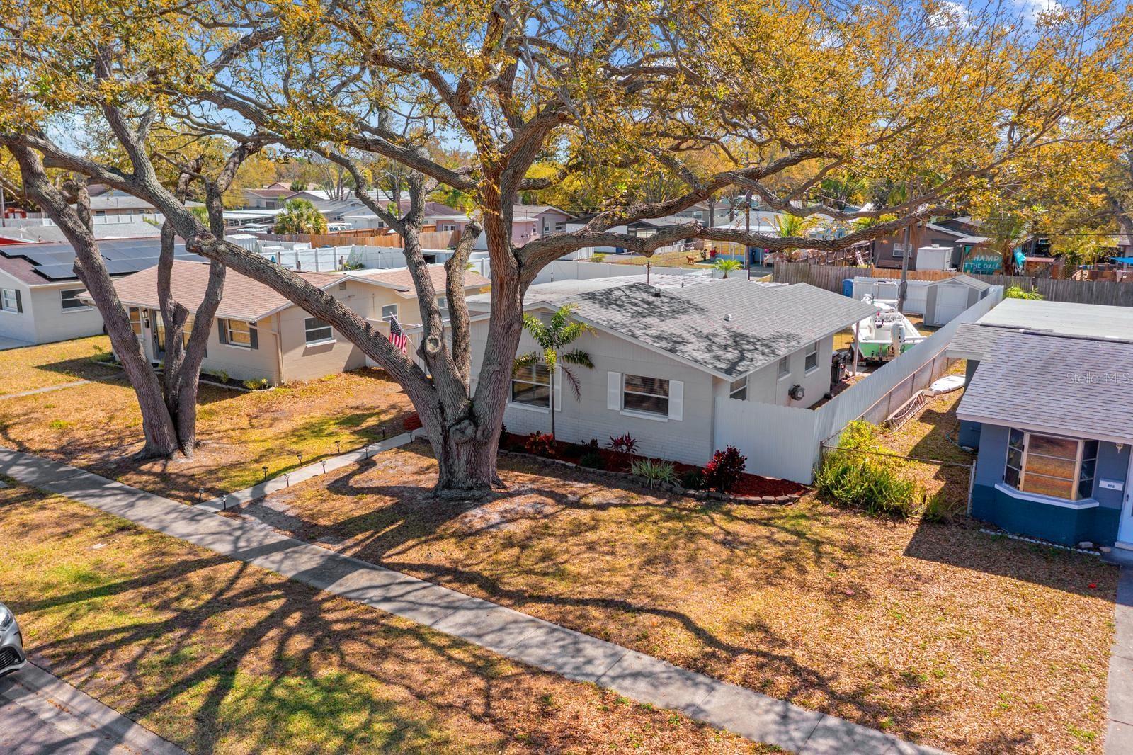 GEORGIAN TERRACE - Residential