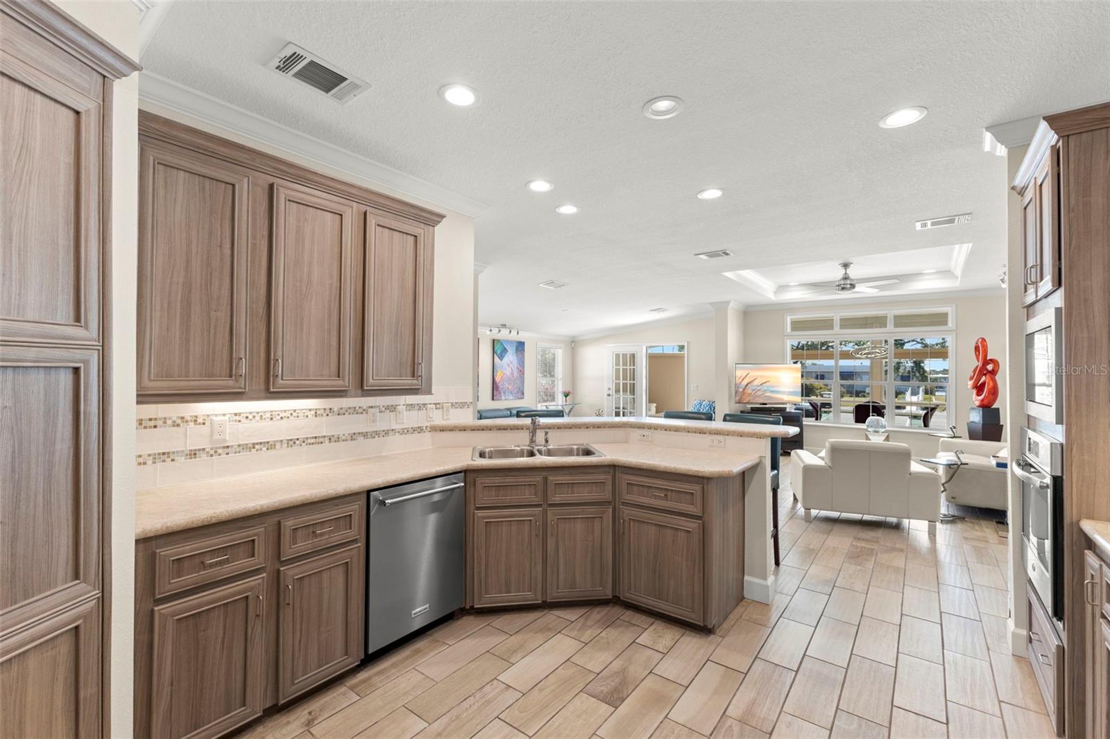 MOBEL AMERICANA MOBILE HOME PARK UNREC - Residential