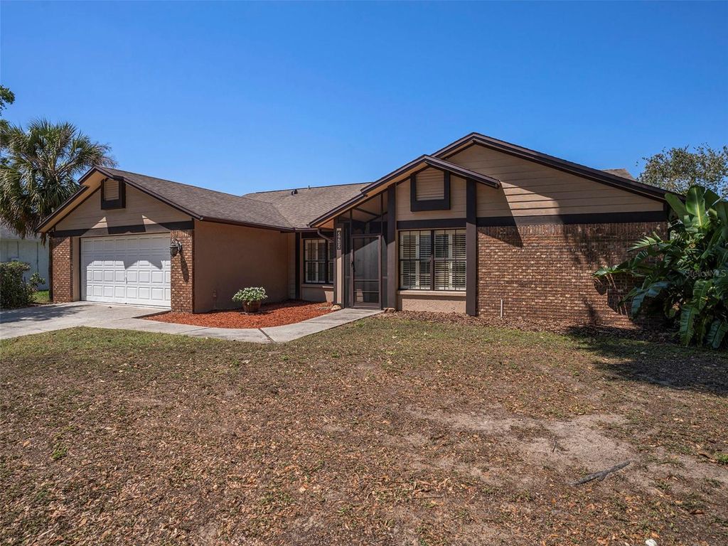 Photo of 2412 Arborwood Drive, Valrico, FL 33596 (MLS # TB8364871)