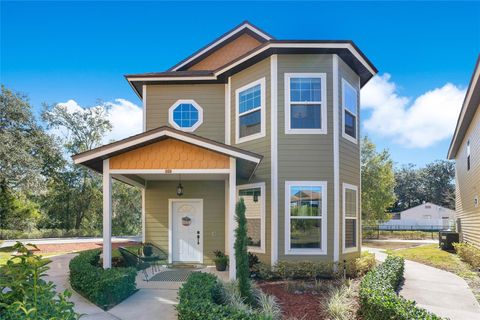 A home in CASSELBERRY