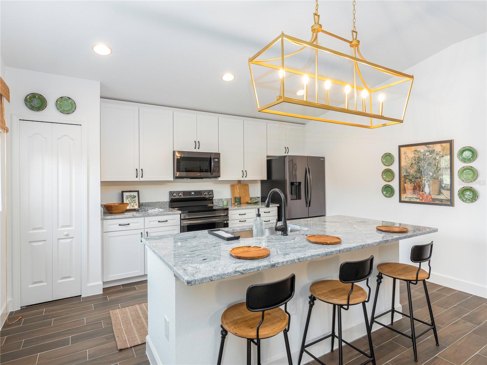 THOMPSON PRESERVE - Residential