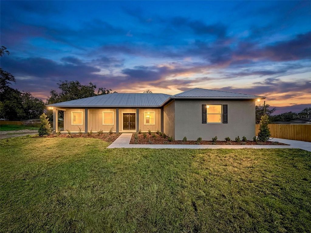 Photo of 2407 Old Medulla Road, Lakeland, FL 33811 (MLS # L4959113)