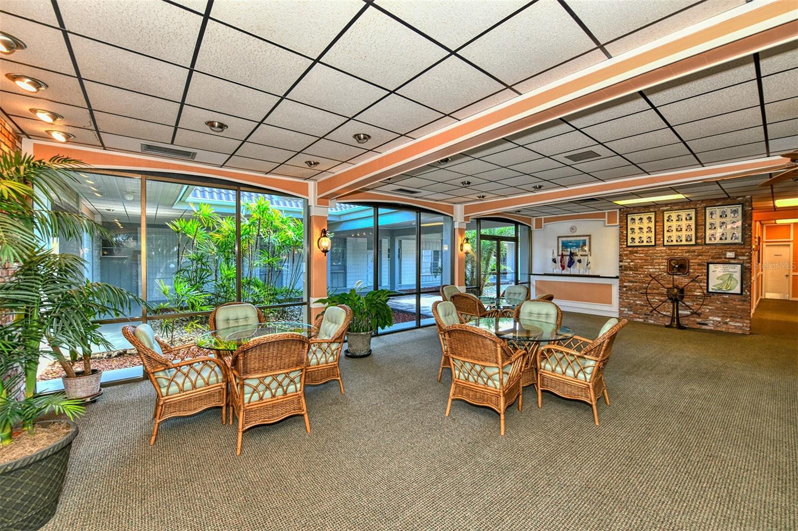 LONGBOAT HARBOUR - Residential