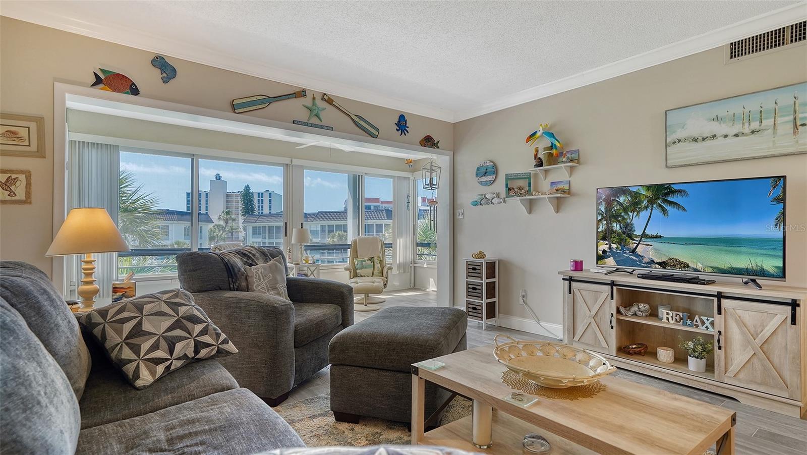 LONGBOAT HARBOUR - Residential