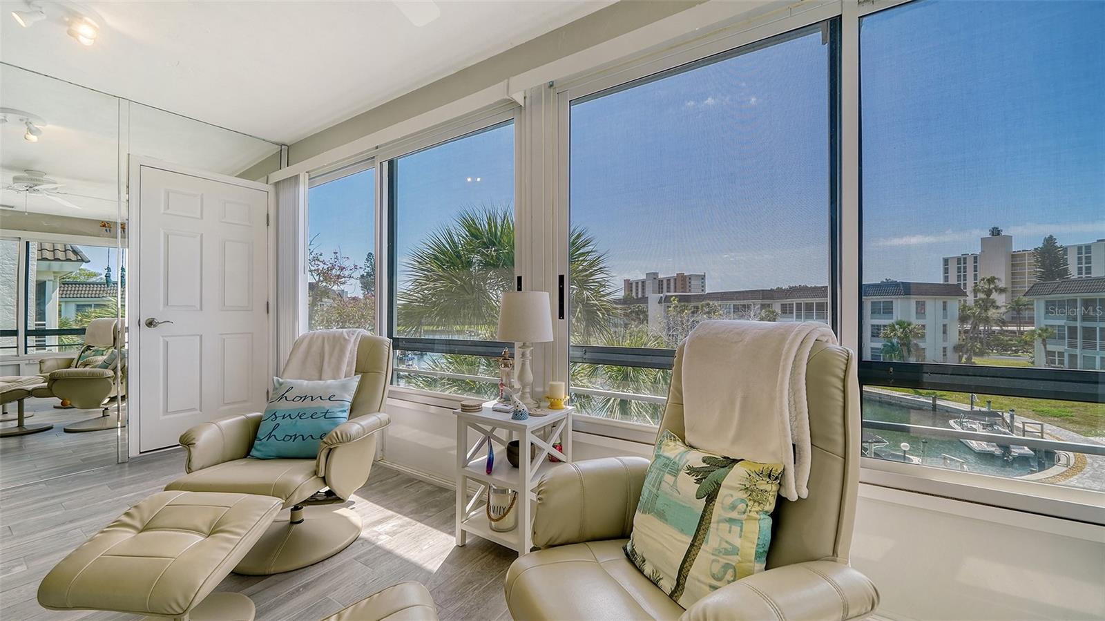 LONGBOAT HARBOUR - Residential