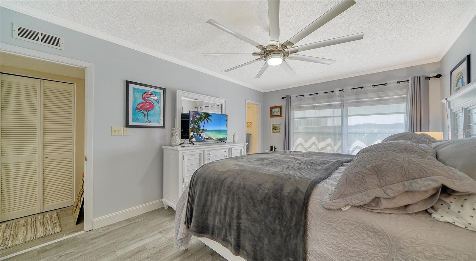 LONGBOAT HARBOUR - Residential