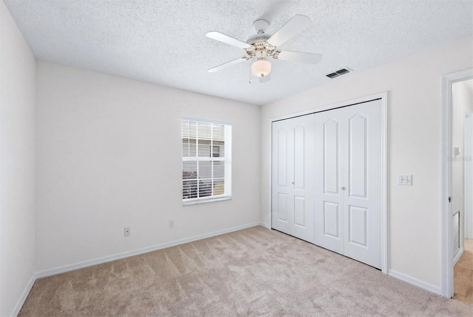 COUNTRY MEADOWS - Residential