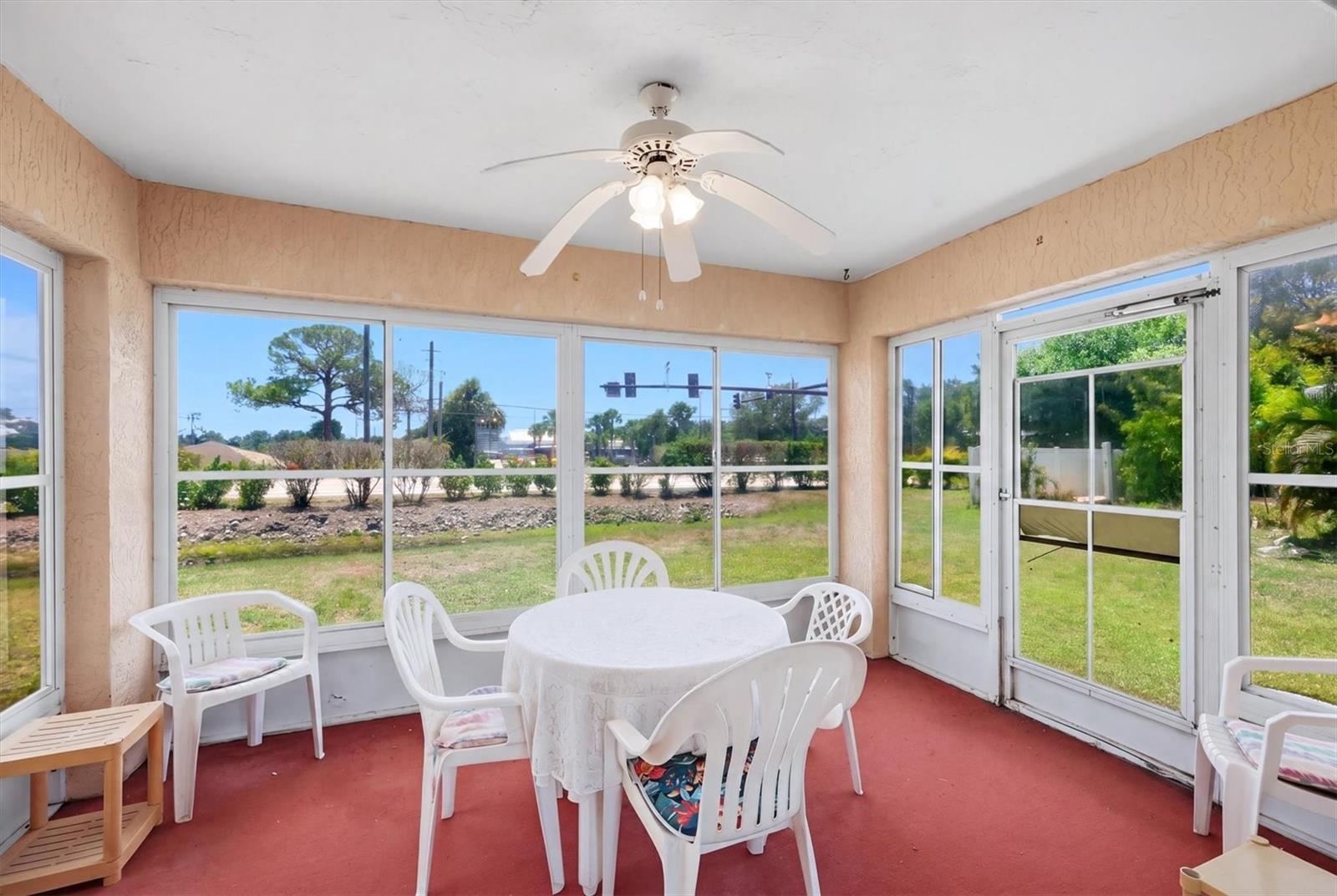 COUNTRY MEADOWS - Residential