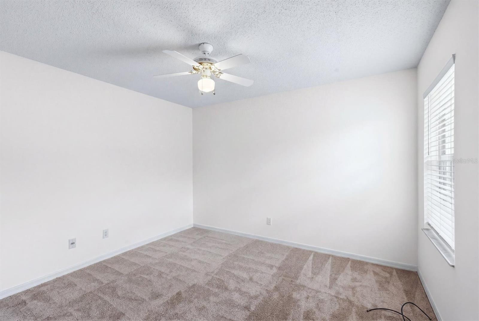 COUNTRY MEADOWS - Residential