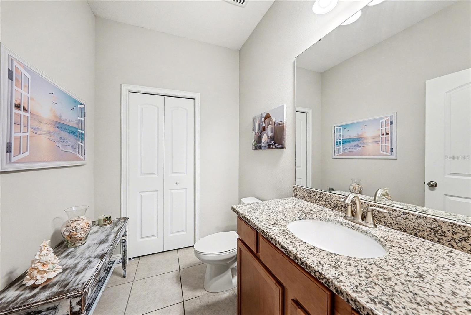 LAKESIDE PH 6 - Residential