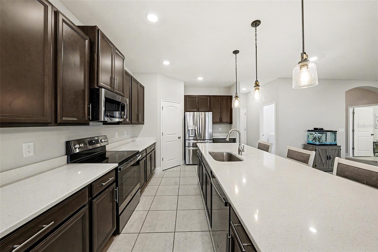 LAKESIDE PH 6 - Residential