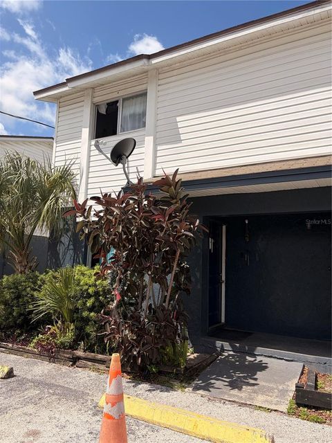 13050 LONDONDARY PLACE TAMPA FL 33612