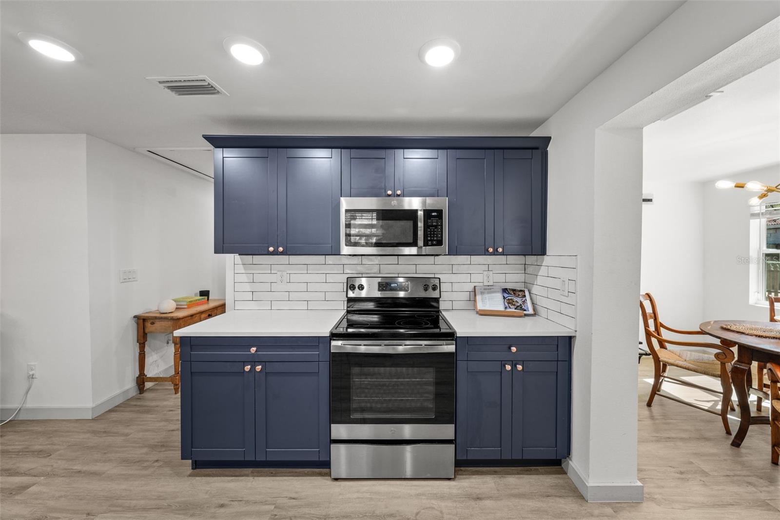 RIVERBEND MANOR - Residential