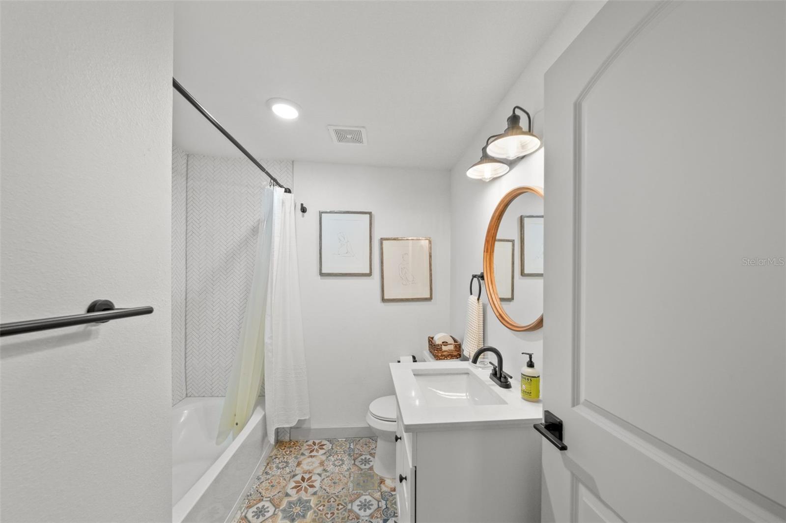 RIVERBEND MANOR - Residential