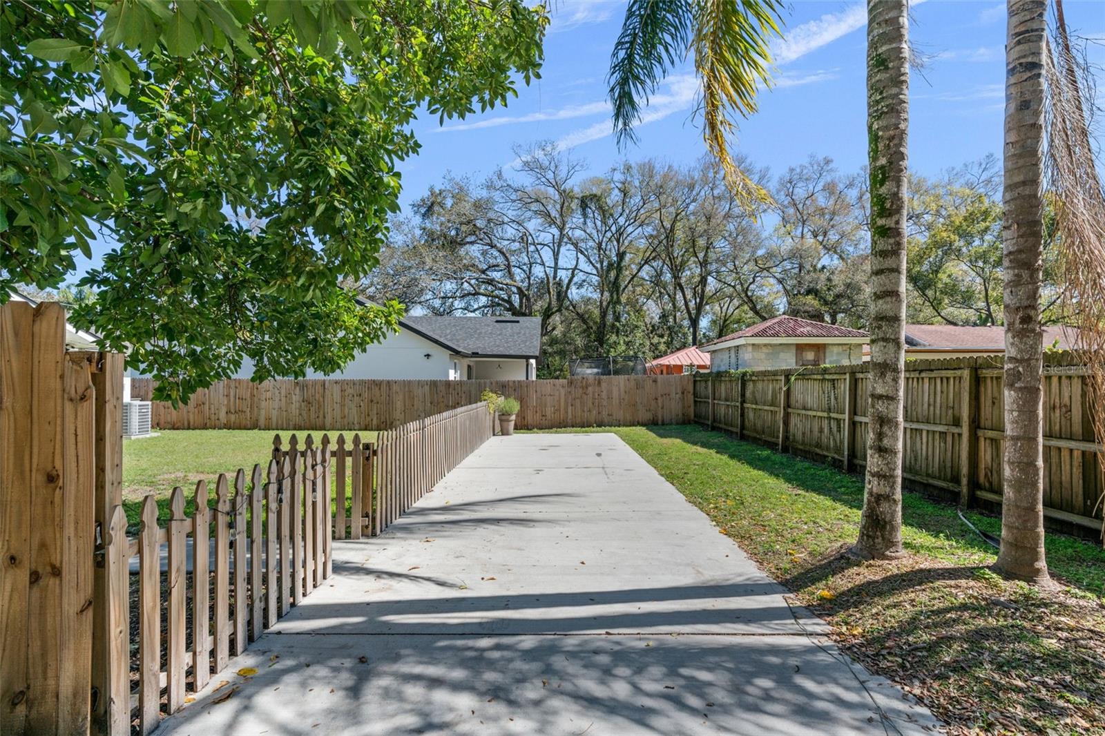 RIVERBEND MANOR - Residential