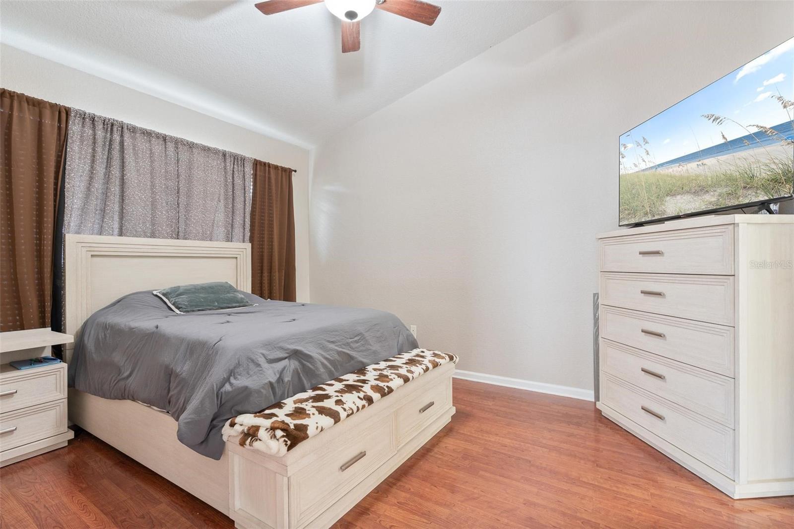 CARRIAGE HOMES AT DUNWOODY COMMONS A CONDO - Residential