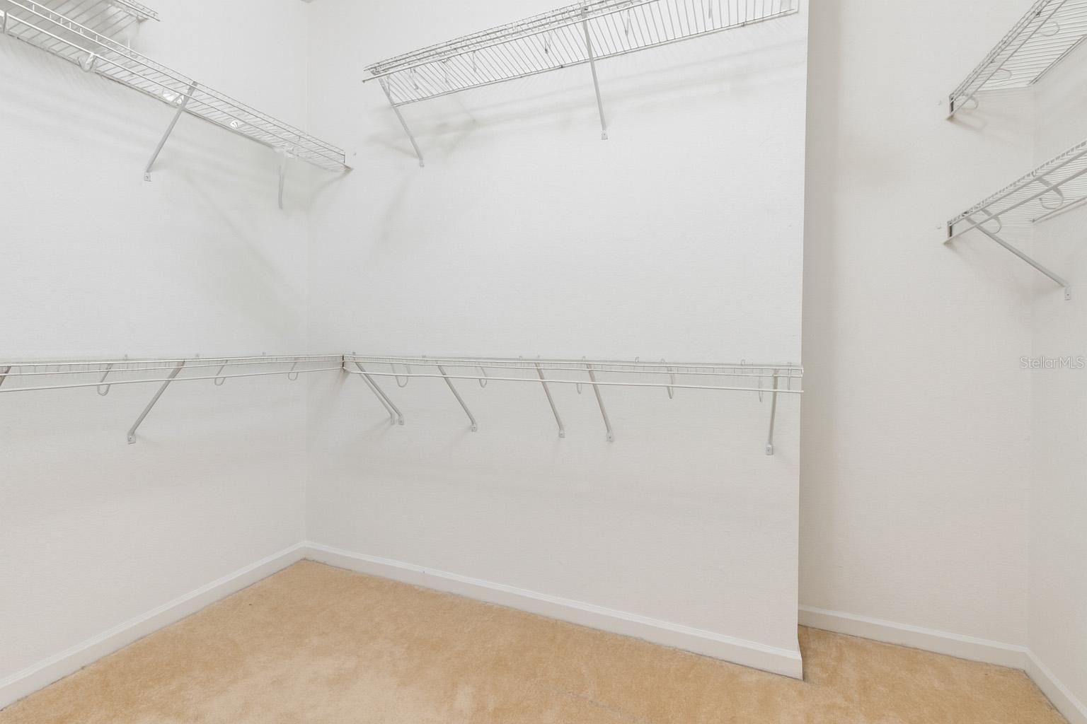 CARRIAGE HOMES AT DUNWOODY COMMONS A CONDO - Residential