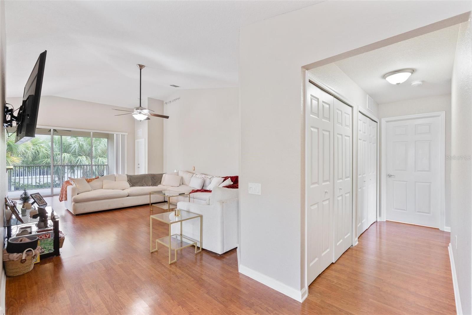 CARRIAGE HOMES AT DUNWOODY COMMONS A CONDO - Residential