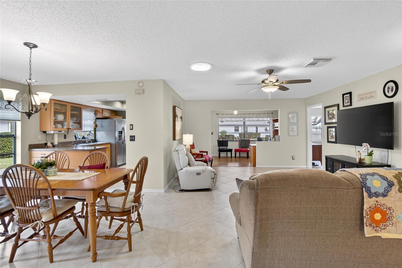 HIGHGATE IV CONDOMINIUM - Residential