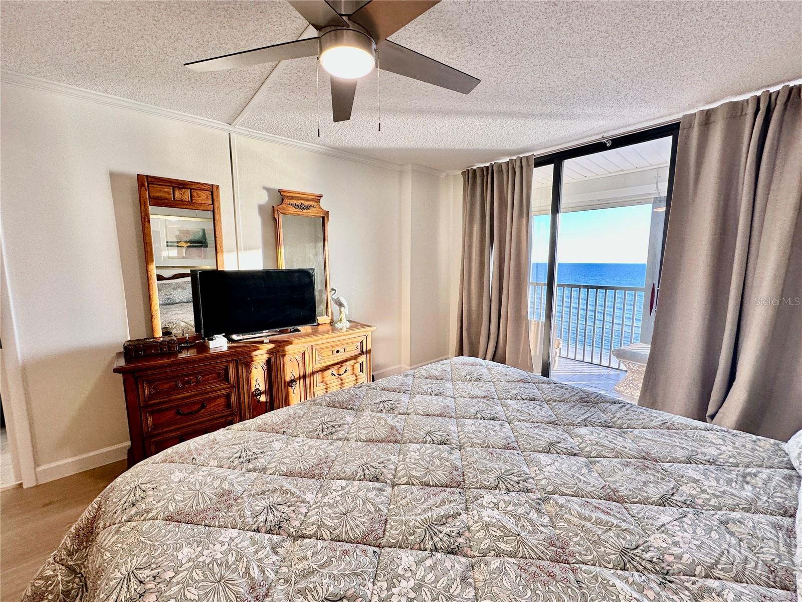 SURFSIDE TOWER CONDO - Residential Lease