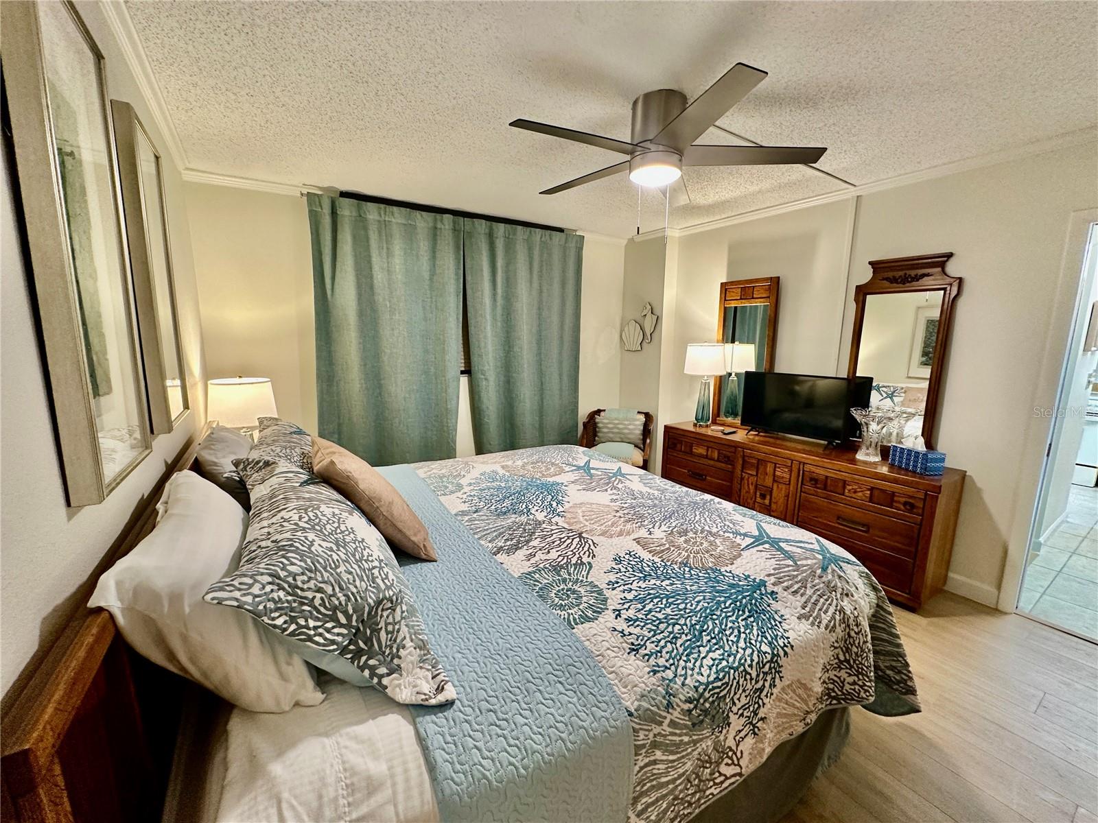 SURFSIDE TOWER CONDO - Residential Lease