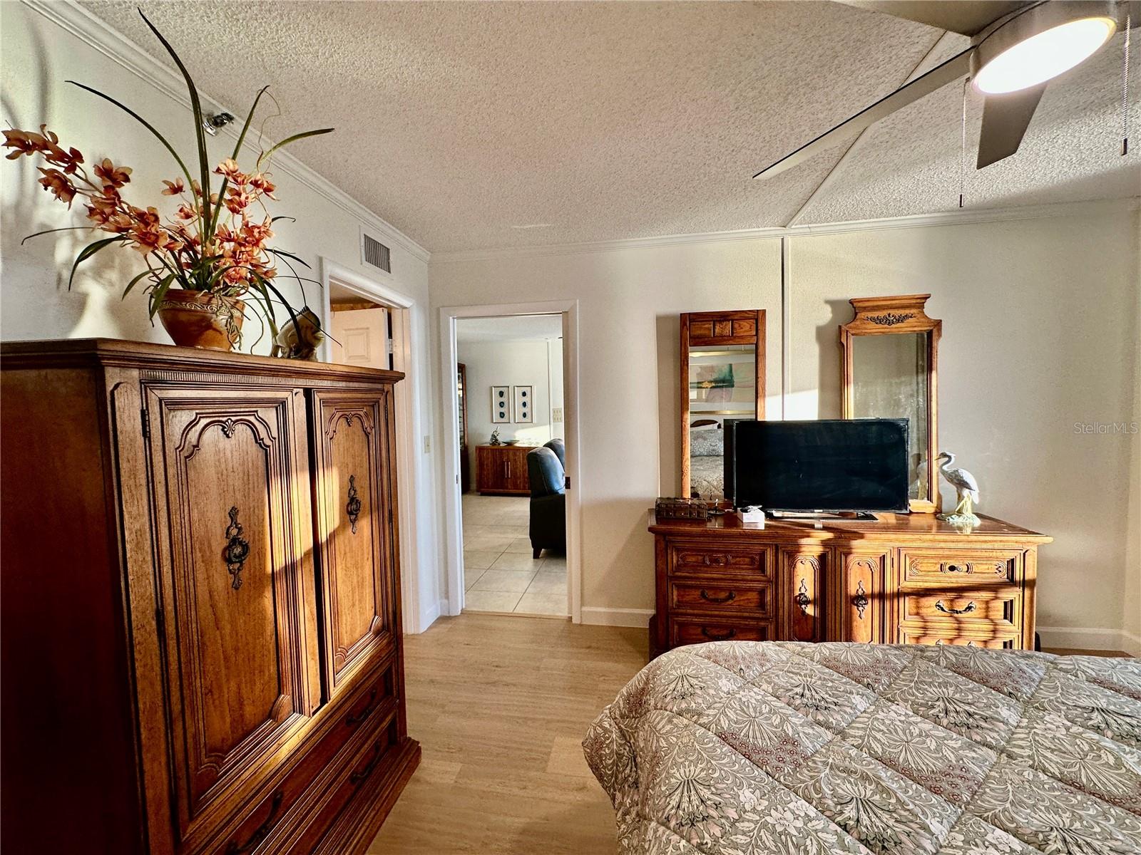 SURFSIDE TOWER CONDO - Residential Lease