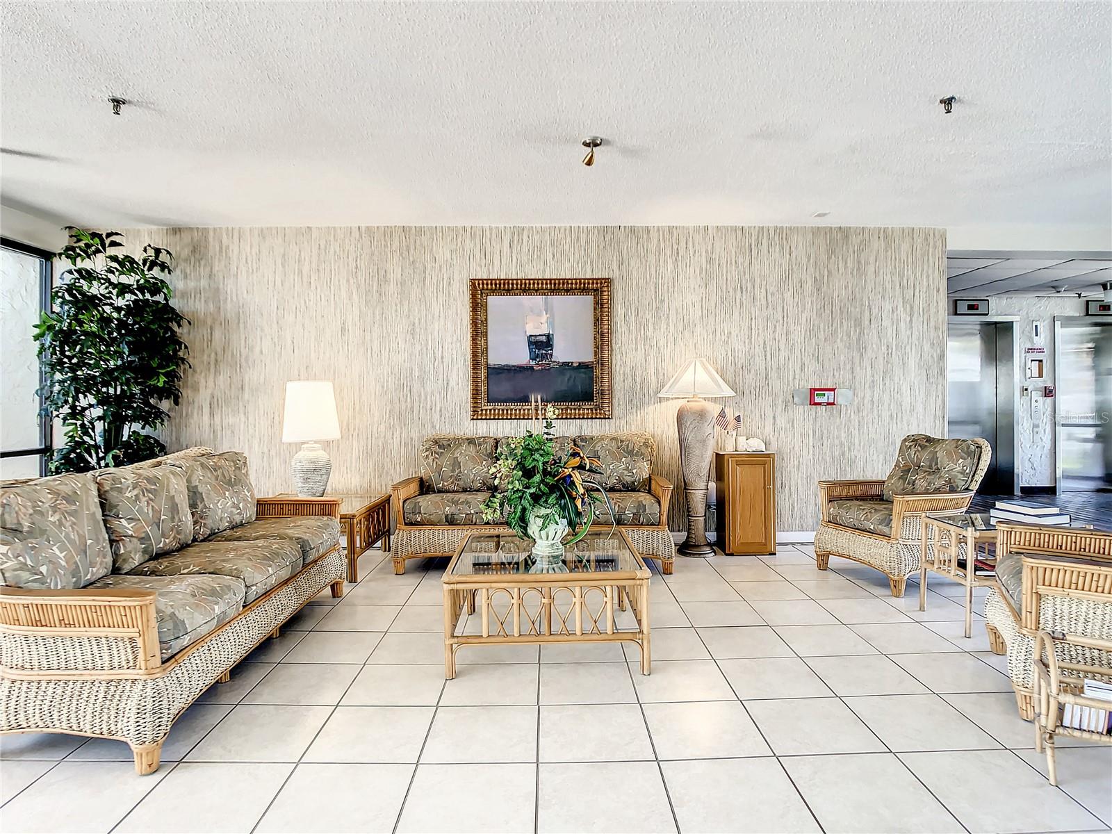 SURFSIDE TOWER CONDO - Residential Lease