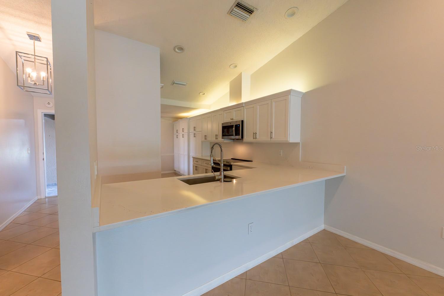 CLUBSIDE VILLAS PH II - Residential