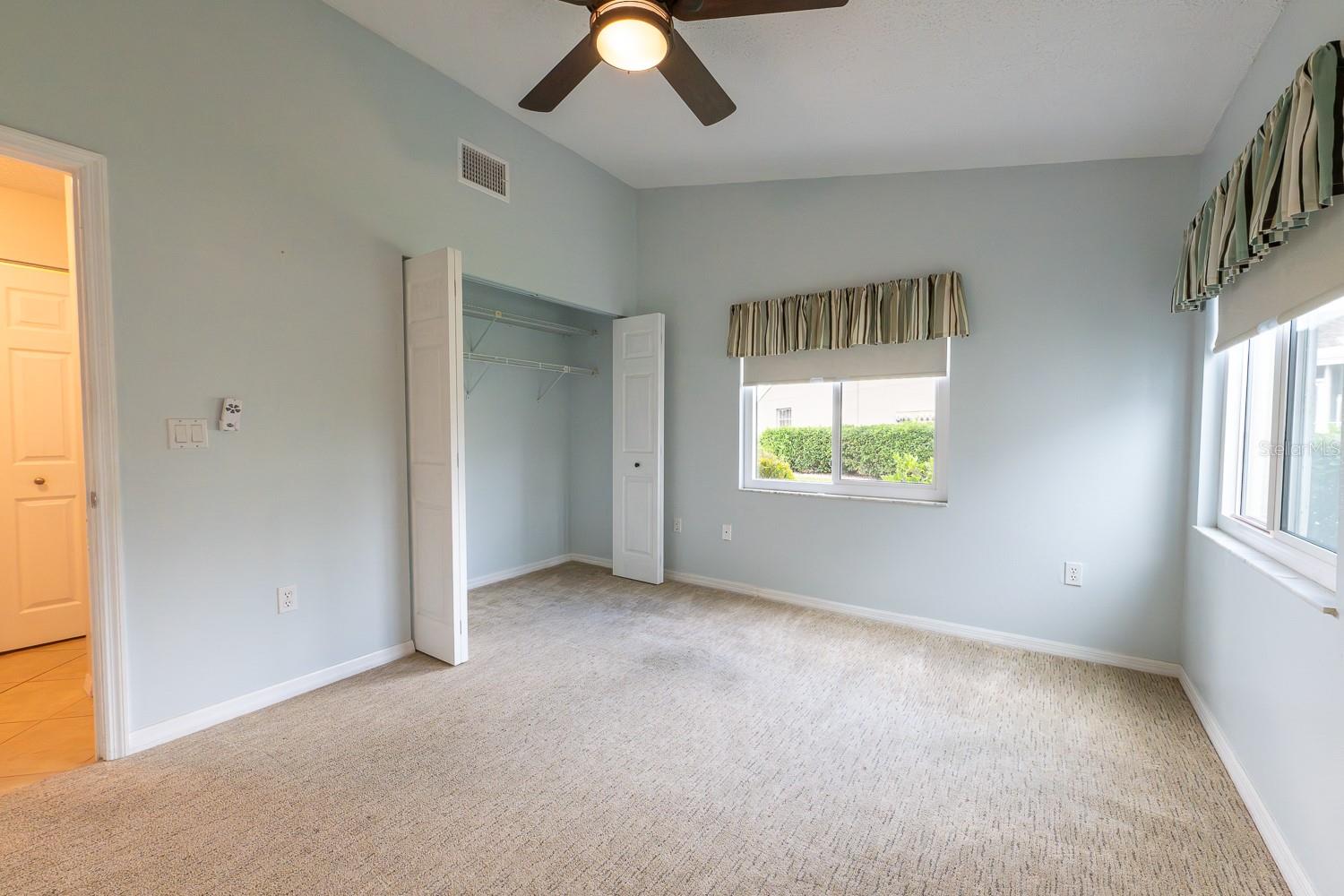 CLUBSIDE VILLAS PH II - Residential