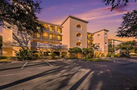 Photo of 980 Cooper Street #201, Venice, FL 34285 (MLS # N6142821)