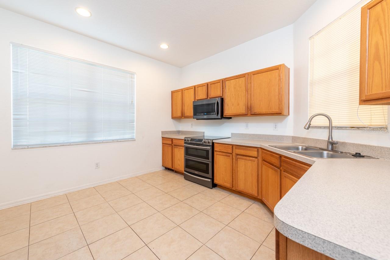 LAS PALMAS TWNHMS - Residential