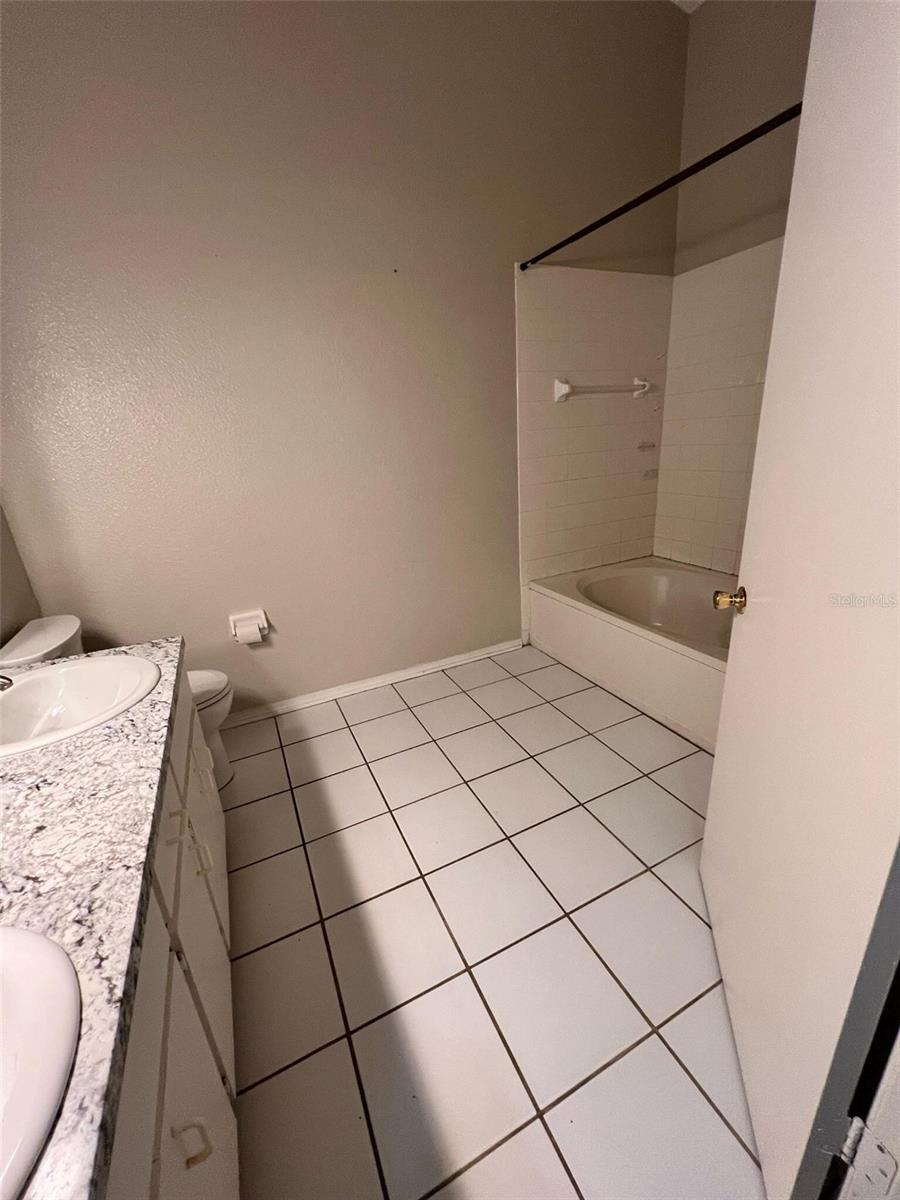 HUNTERS KEY TWNHMS AT NORT - Residential Lease