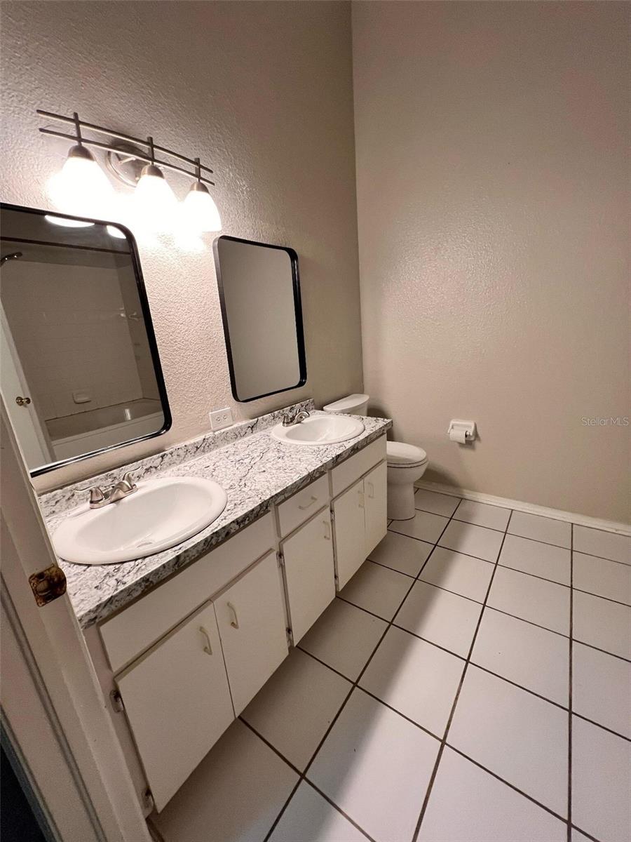 HUNTERS KEY TWNHMS AT NORT - Residential Lease